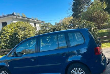 VW Touran 245.000 km 4.590 &euro; Kreuztal 57223