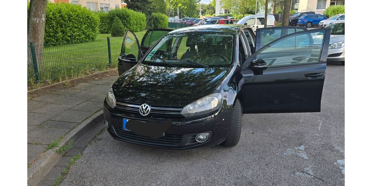VW Golf 184.000 km 5.800 &euro; Dormagen 41540