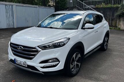 Hyundai TUCSON 112.000 km 17.000 € Kaiserslautern 67663