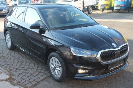 Skoda Fabia 11.000 km 17.990 &euro; Bonn 53225