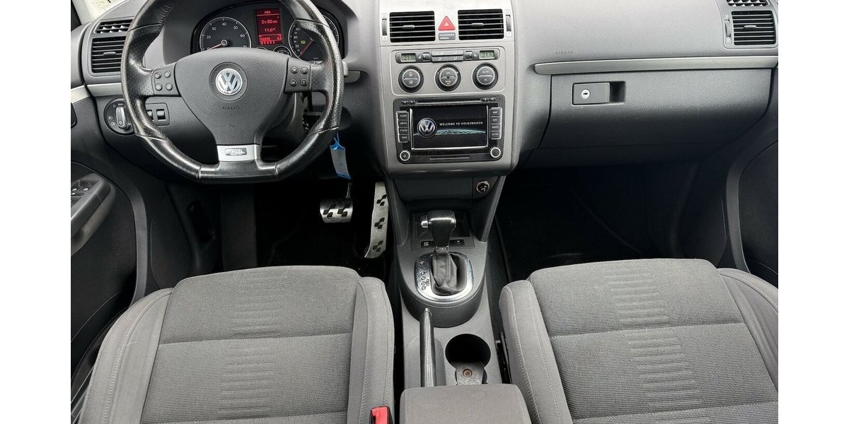 VW Touran 1.4 TSI DSG R-Line Highline Xenon Navi PDC 143.500 km 6.500 &euro; Altdorf 84032