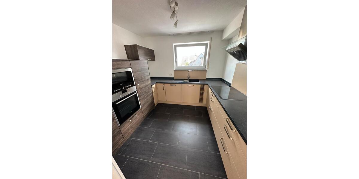 Dachgeschoßwohnung Holzgerlingen - 3.5 Zimmer, 103 m&sup2;, 1.700&euro; | Angebot:24785540