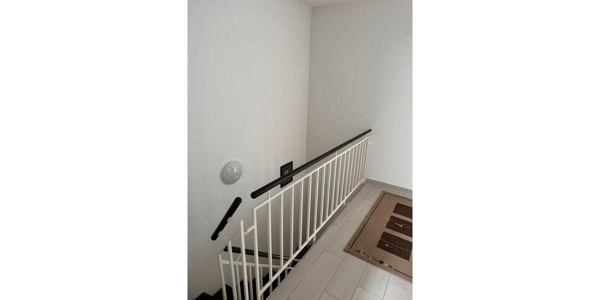 Reihenhaus Weiterstadt - 6 Zimmer, 130 m&sup2;, 2.200&euro; | Angebot:26690767