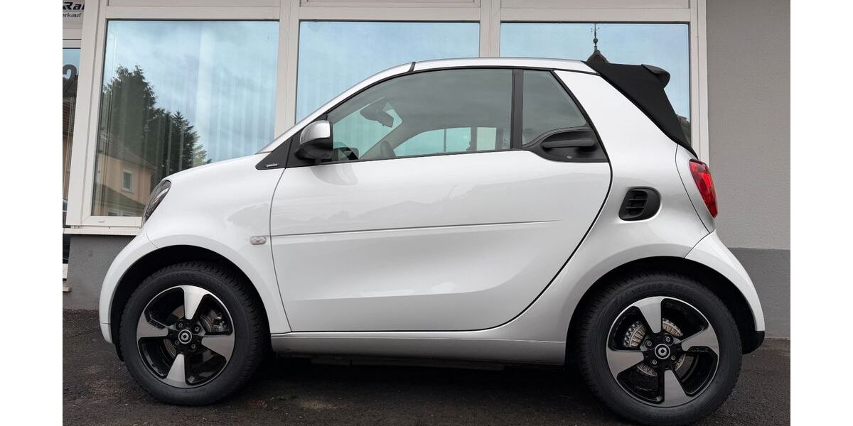 Smart ForTwo 35.444 km 15.999 &euro; Schwalmstadt 2 34613