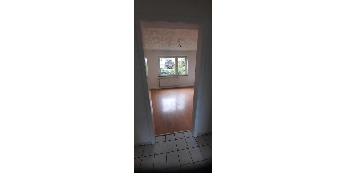 Etagenwohnung Sundern (Sauerland) - 3 Zimmer, 61 m&sup2;, 350&euro; | Angebot:26316634