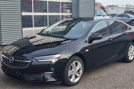 Opel Insignia 1.5 D Elegance Klimaautomatik NAVI 107.000 km 15.999 &euro; Landau 76829