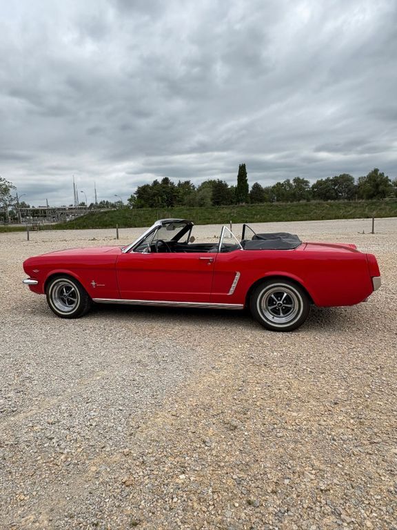 Ford Mustang 45.200 km 39.500 € Neustadt a.d.Donau 93333