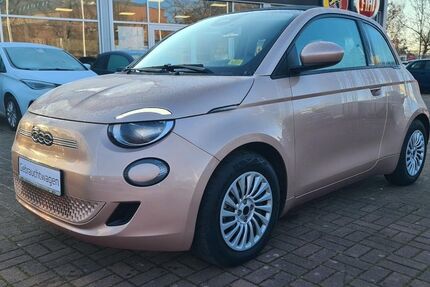 Fiat 500e 7.830 km 22.999 &euro; Berlin 13599
