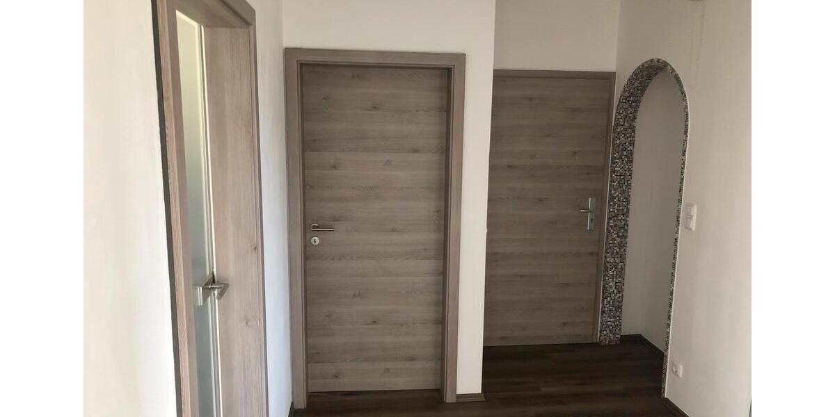 Etagenwohnung Helmbrechts - 3 Zimmer, 80 m&sup2;, 560&euro; | Angebot:26214634