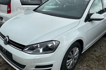 VW Golf 213.000 km 4.900 &euro; Waldkraiburg 84478