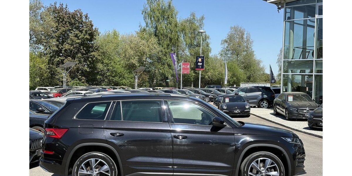 Skoda Kodiaq 2.0 TDI Sportline 4x4 KAMERA/NAVI/1.HAND 65.302 km 29.900 &euro; Villingen-Schwenningen 78054