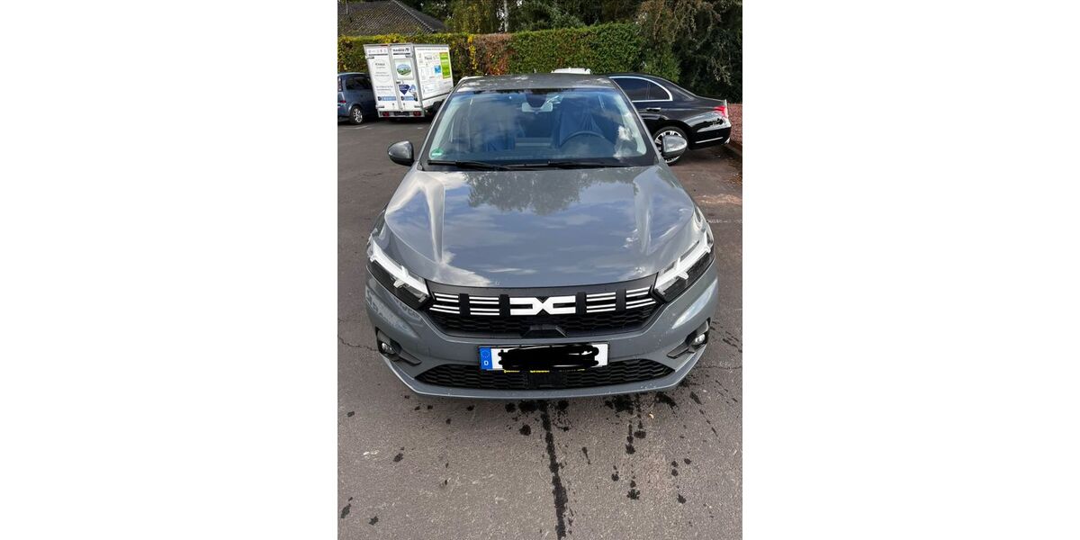 Dacia Sandero 50.000 km 13.200 &euro; Felsberg 34587