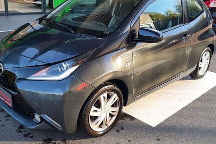 Toyota Aygo (X) 138.498 km 5.880 € Essen 45326