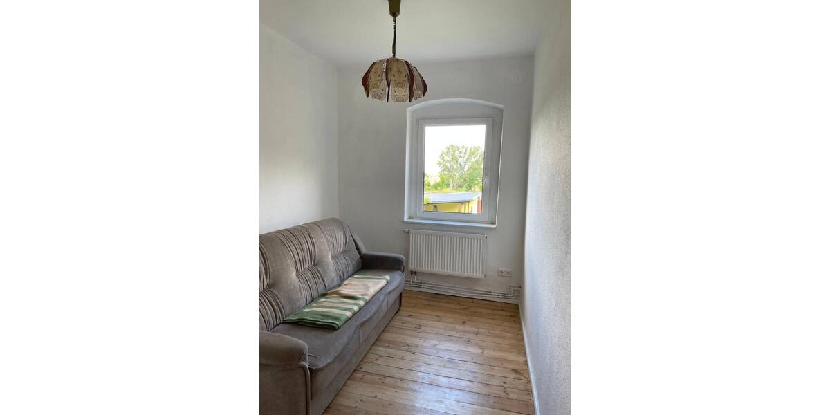 Etagenwohnung Fehrbellin - 3 Zimmer, 65 m&sup2;, 422&euro; | Angebot:24274347