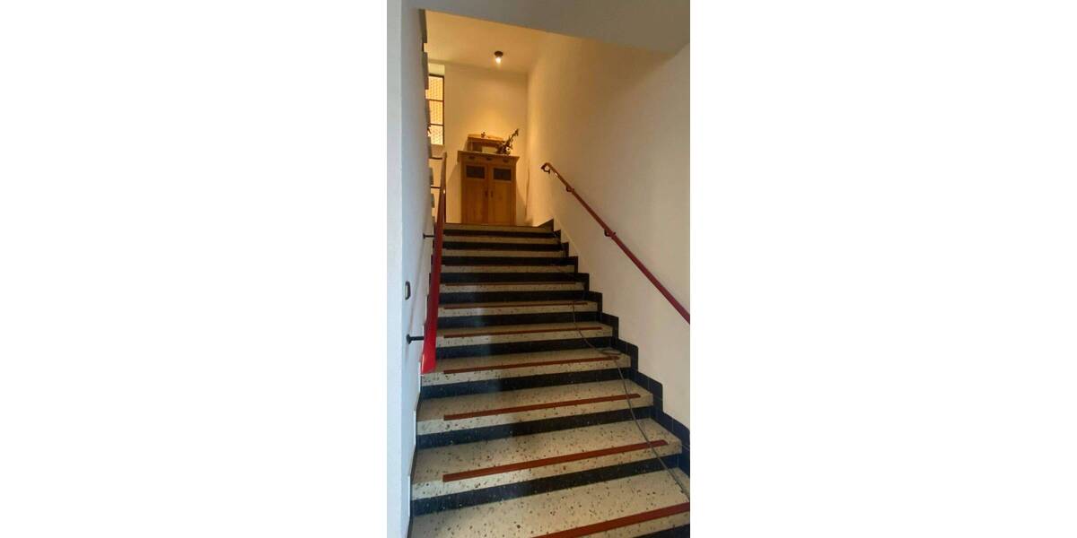 Einfamilienhaus Volkach - 9 Zimmer, 415.000&euro; | Angebot:25771722