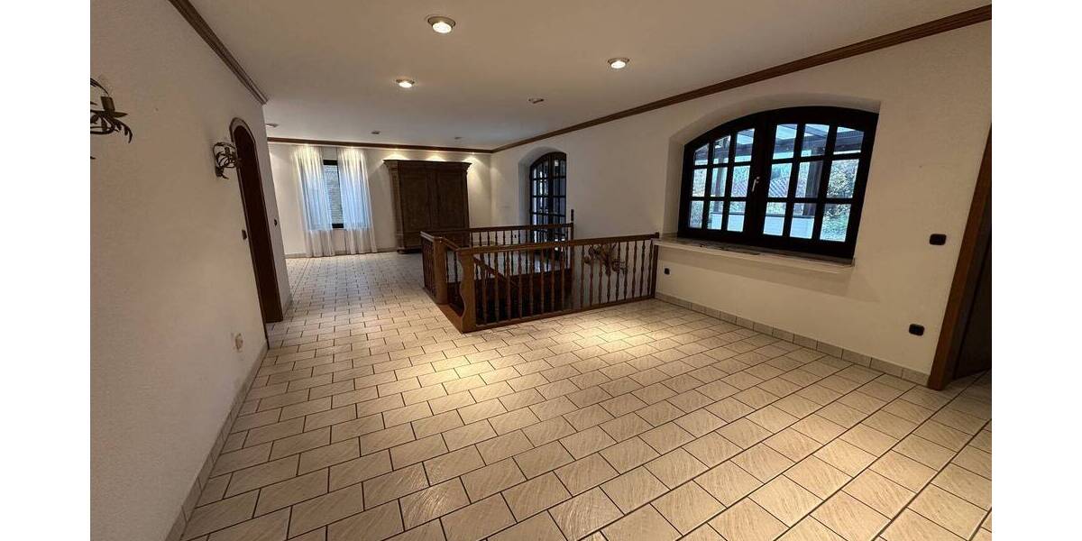 Einfamilienhaus Steinheim - 6 Zimmer, 262 m&sup2;, 259.000&euro; | Angebot:26391696