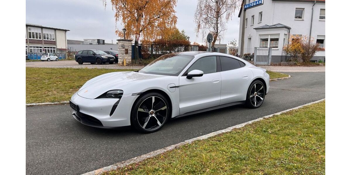Porsche Taycan 93.300 km 59.990 &euro; Schwabach 91126