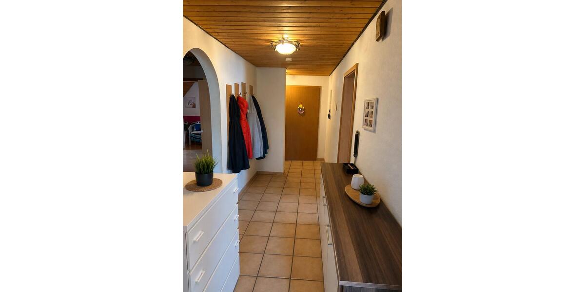 Dachgeschoßwohnung Leutkirch im Allgäu - 5 Zimmer, 97 m&sup2;, 570&euro; | Angebot:26664904