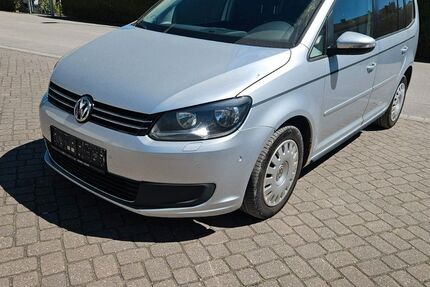VW Touran 280.000 km 2.990 &euro; Rosenheim 83026