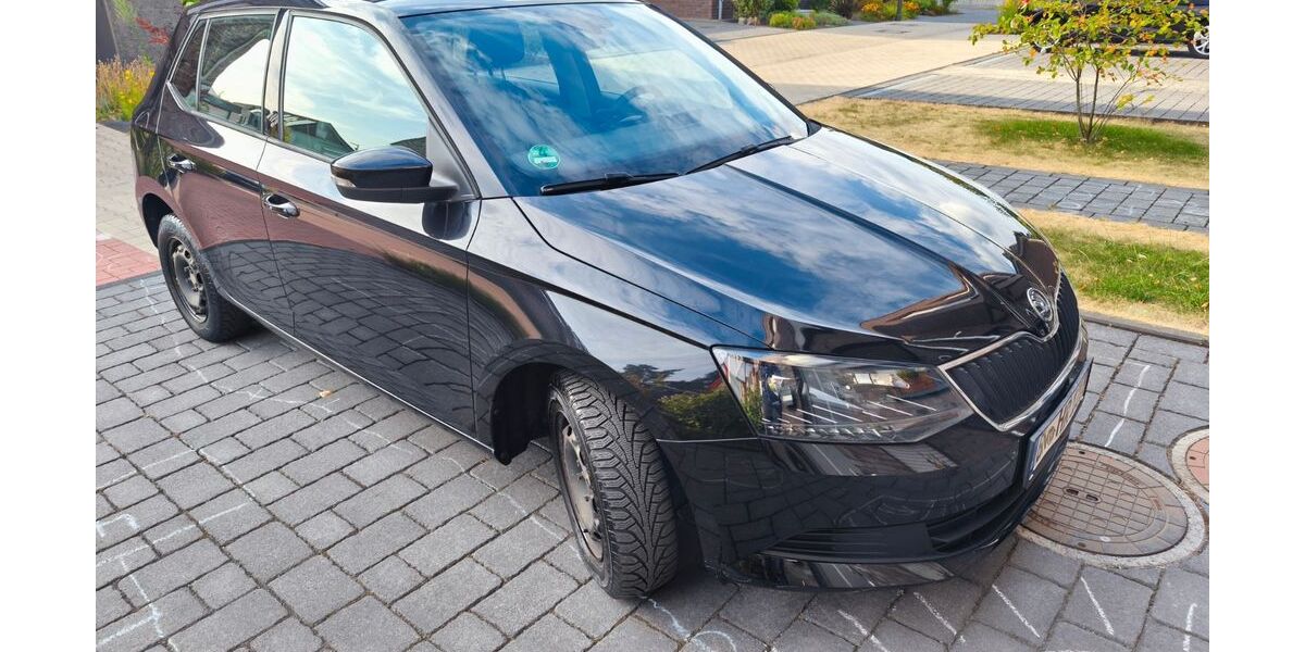 Skoda Fabia 84.479 km 7.499 &euro; Langenfeld 40764