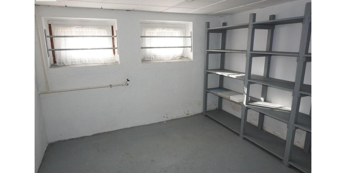 Etagenwohnung Eisenberg - 4 Zimmer, 77 m&sup2;, 105.000&euro; | Angebot:22066999