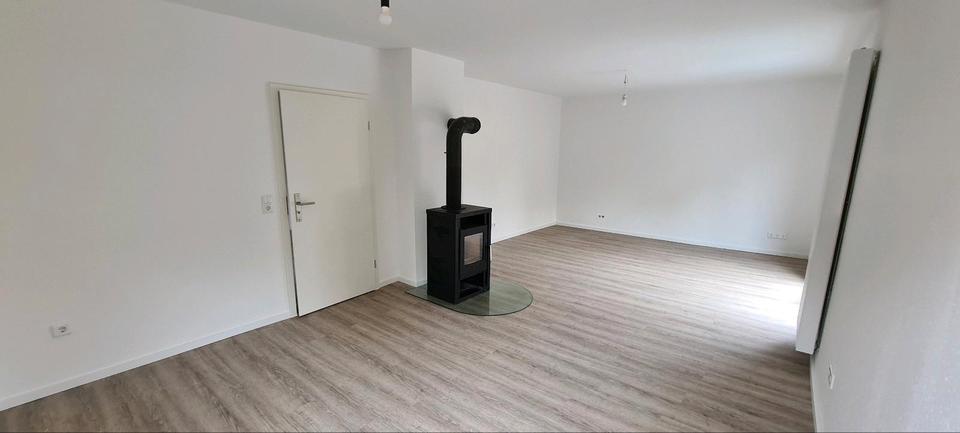 Doppelhaushälfte Remscheid Lüttringhausen - 4 Zimmer, 120 m&sup2;, 1.500&euro; | Angebot:25274629