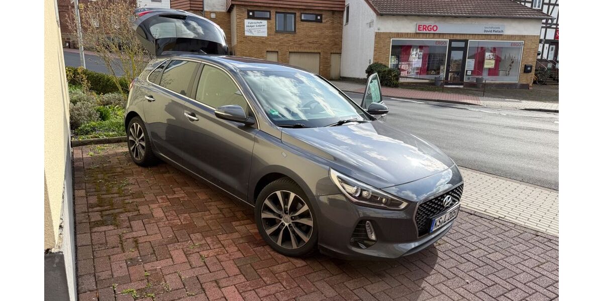 Hyundai i30 114.500 km 11.800 &euro; Espenau 34314