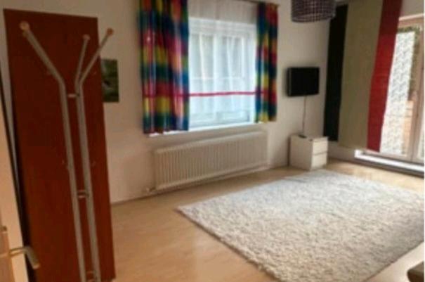 Zimmer in 2-Zimmer-Wohnung zu vermieten 1 zimmer