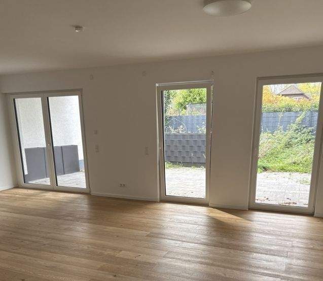 Etagenwohnung Kaarst Vorst - 3 Zimmer, 138 m&sup2;, 2.070&euro; | Angebot:24721454