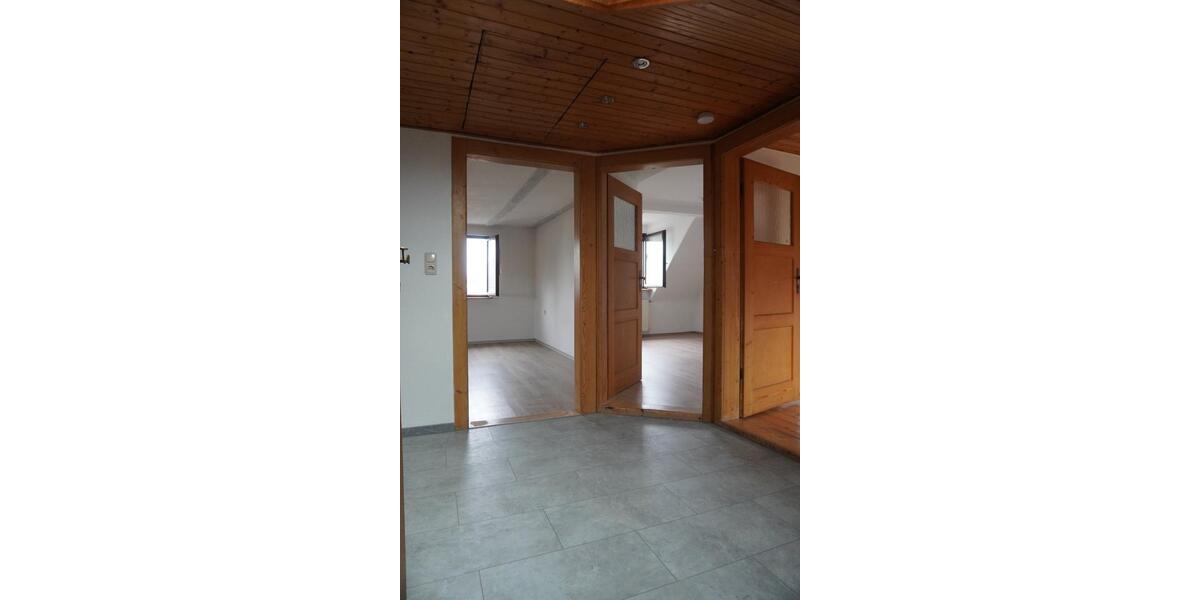 3 Zimmer DG-Wohnung Sennfeld ab 01.02.26 3 zimmer