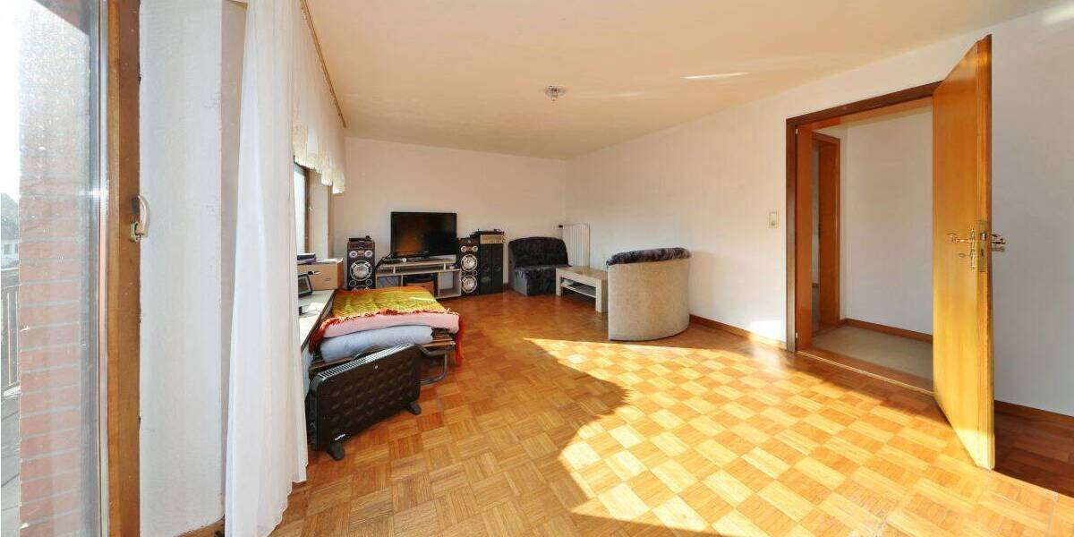 Mehrfamilienhaus, Wohnhaus Zetel Neuenburg - 6 Zimmer, 135 m&sup2;, 295.000&euro; | Angebot:26825651