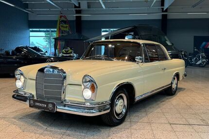 Mercedes 220