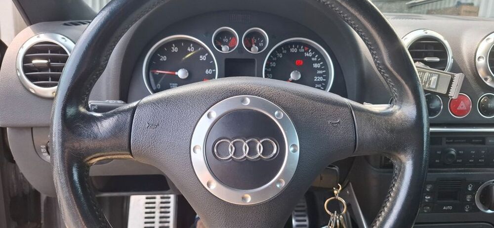 TT