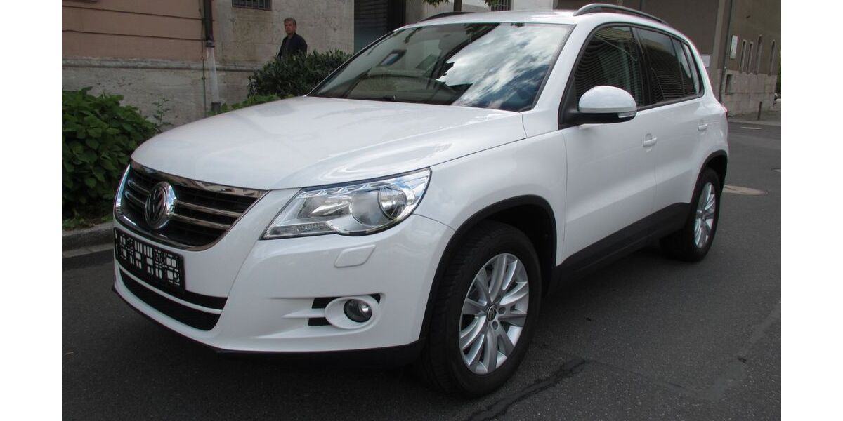 VW Tiguan 102.311 km 7.950 &euro; Würzburg 97080