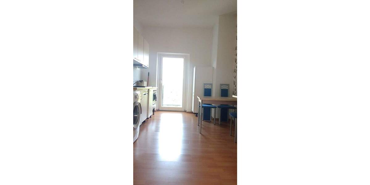 Etagenwohnung Plauen Stadtmitte - 4 Zimmer, 90 m&sup2;, 59.000&euro; | Angebot:25745243