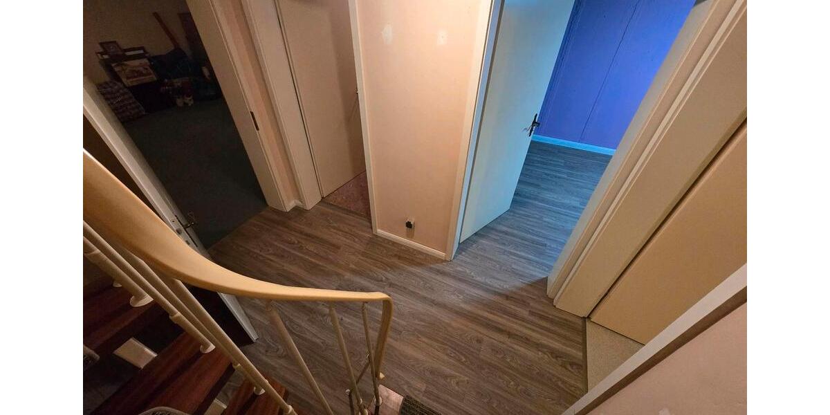Doppelhaushälfte Pinneberg - 5 Zimmer, 118 m&sup2;, 1.600&euro; | Angebot:23227436