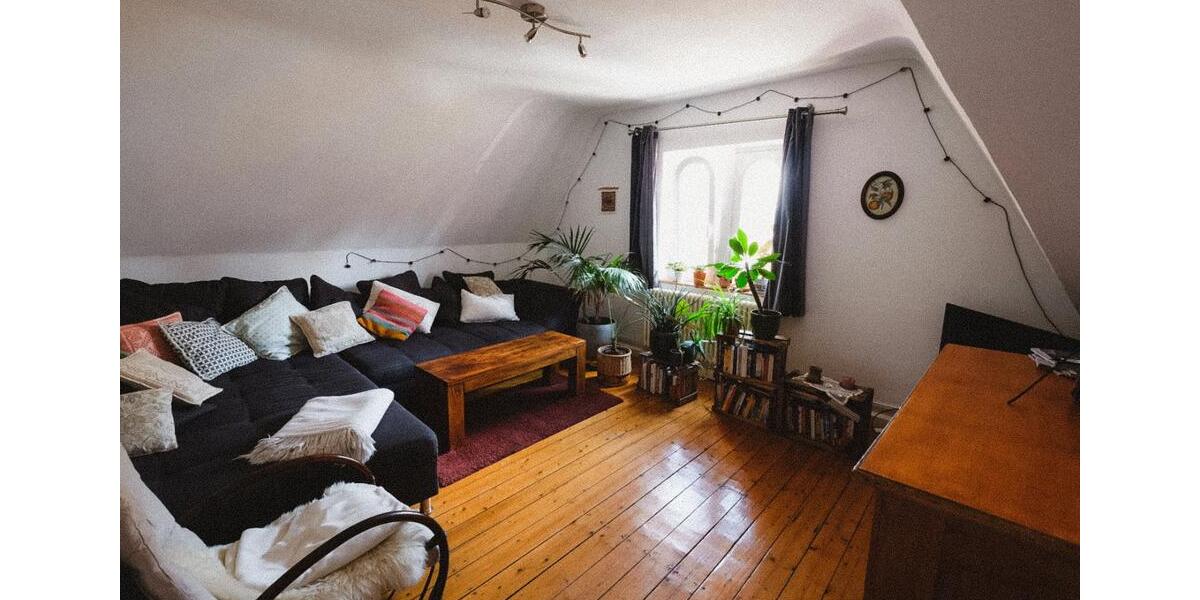 Schöne Altbauwohnung in ruhiger Lage zur Zwischenmiete (März bis 3 zimmer