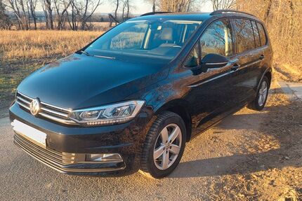 VW Touran 98.000 km 20.999 € Reichertshofen 85084