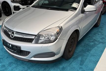 Opel Astra 166.000 km 2.491 &euro; Freudenberg 57258