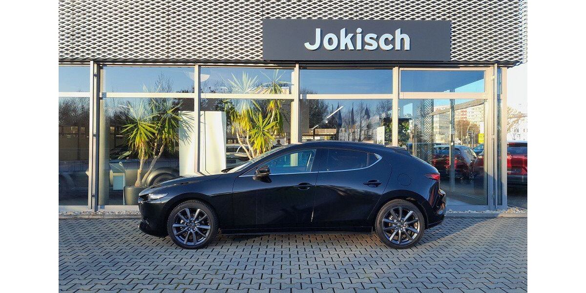 Mazda 3 17.087 km 24.930 € Gera 07546