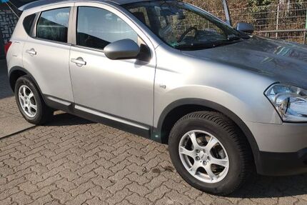 Nissan Qashqai 128.000 km 5.900 &euro; Hamburg 21107
