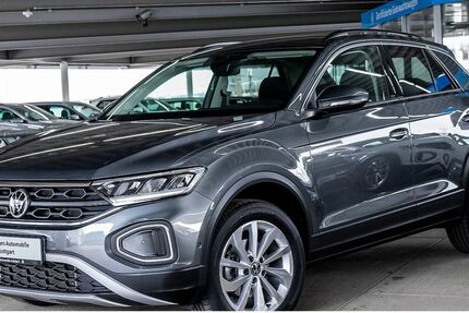 VW T-Roc 15.100 km 26.730 &euro; Stuttgart-Wangen 70188