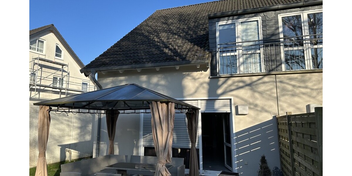 Moderne DHH · sehr gepflegt · werthaltig · zurzeit vermietet · ruhige Lage am Thunebach! - Doppelhaushälfte Bad Lippspringe | Angebot:24812631