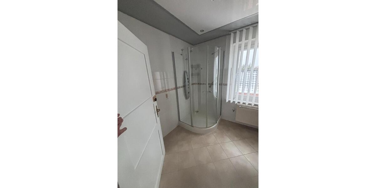 Etagenwohnung Jarmen - 5 Zimmer, 100 m&sup2;, 1.000&euro; | Angebot:26606275
