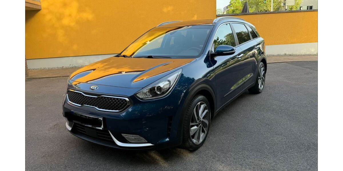 Kia Niro 81.837 km 14.900 &euro; Düsseldorf 40629