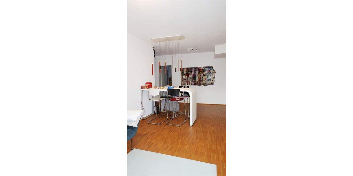 Moderne 3 Zimmer mit EBK, 2 Bädern, 2 Balkonen, Fußbodenhzg. in Flingern 3 zimmer