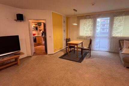 Nachmieter (mwd) für 3-Raum-Wohnung - WBS zwingend erforderlich 3 zimmer