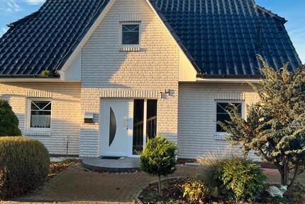 Haus Bockhorn - 6 Zimmer, 140 m&sup2;, 1.350&euro; | Angebot:25334341