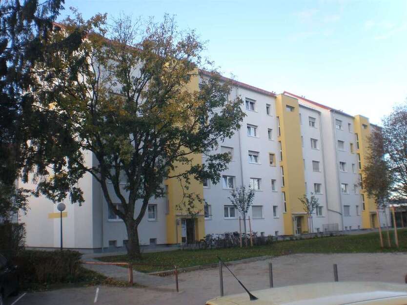 Wohnung zum Mieten in Fürstenfeldbruck 939,15 € 62.61 m²