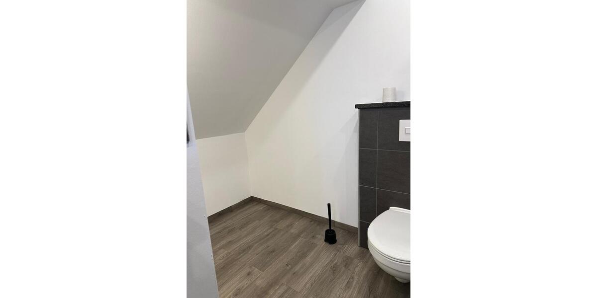 Dachgeschoßwohnung Großräschen - 1 Zimmer, 65 m&sup2;, 500&euro; | Angebot:25407256